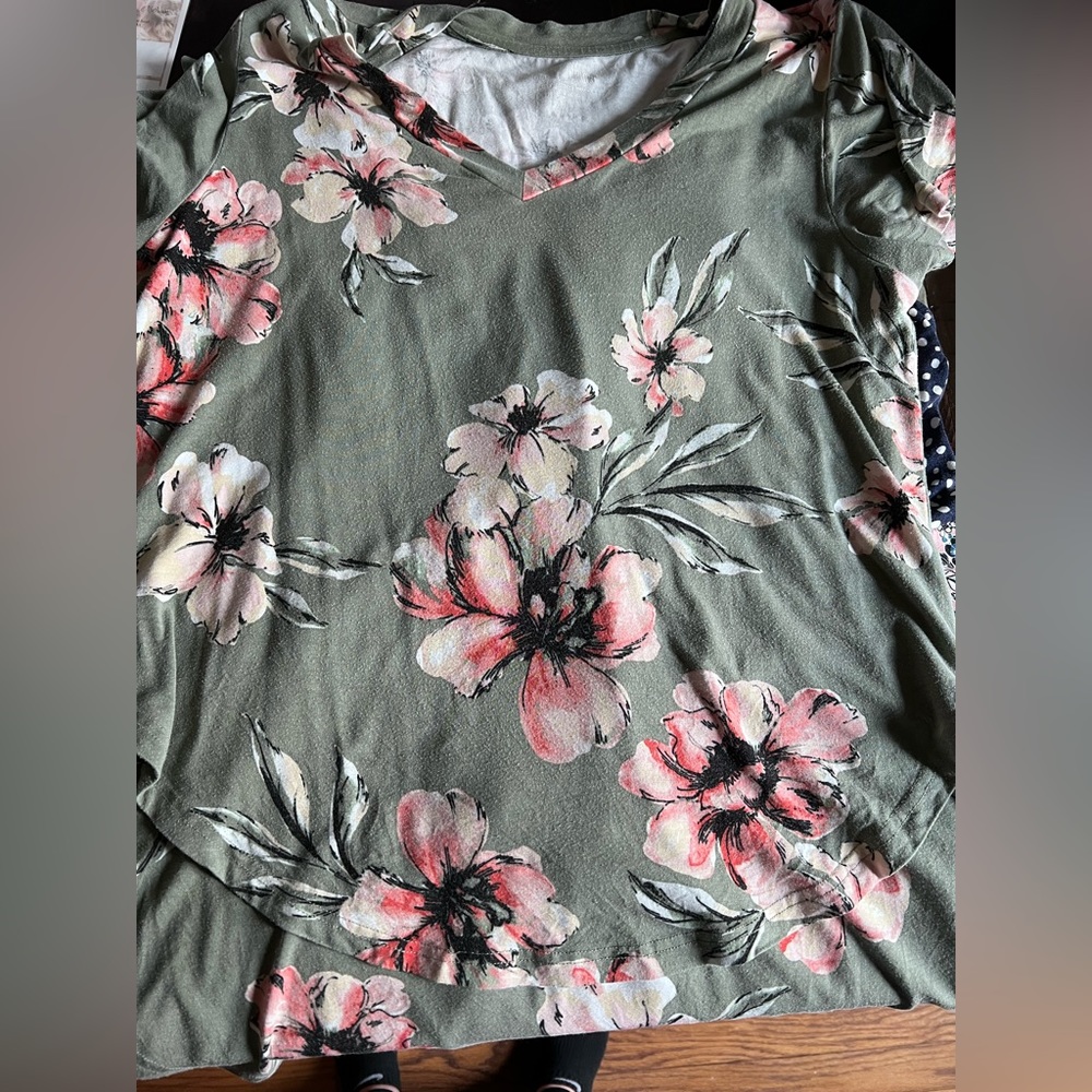 Latched mama nursing boyfriend tee